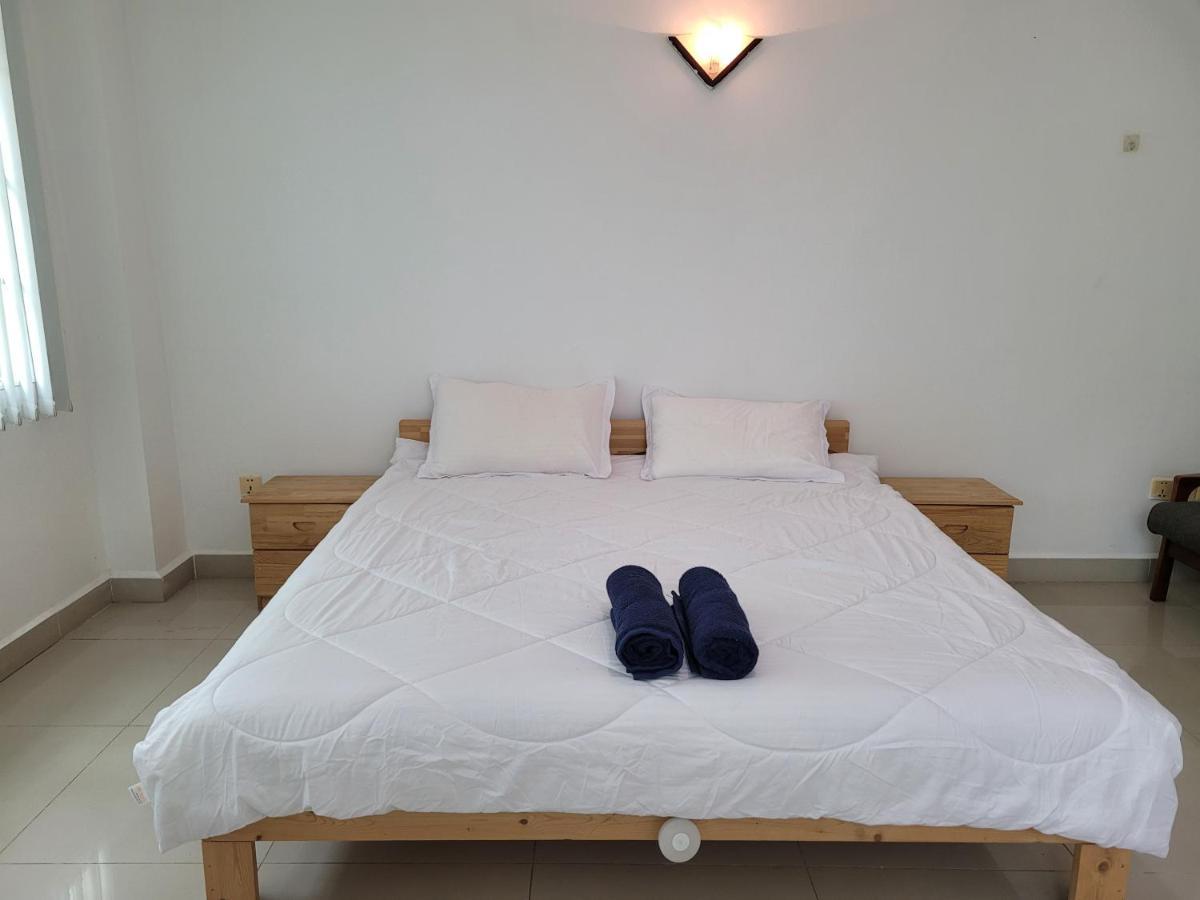 Yana House Phnom Penh Hotel Bagian luar foto