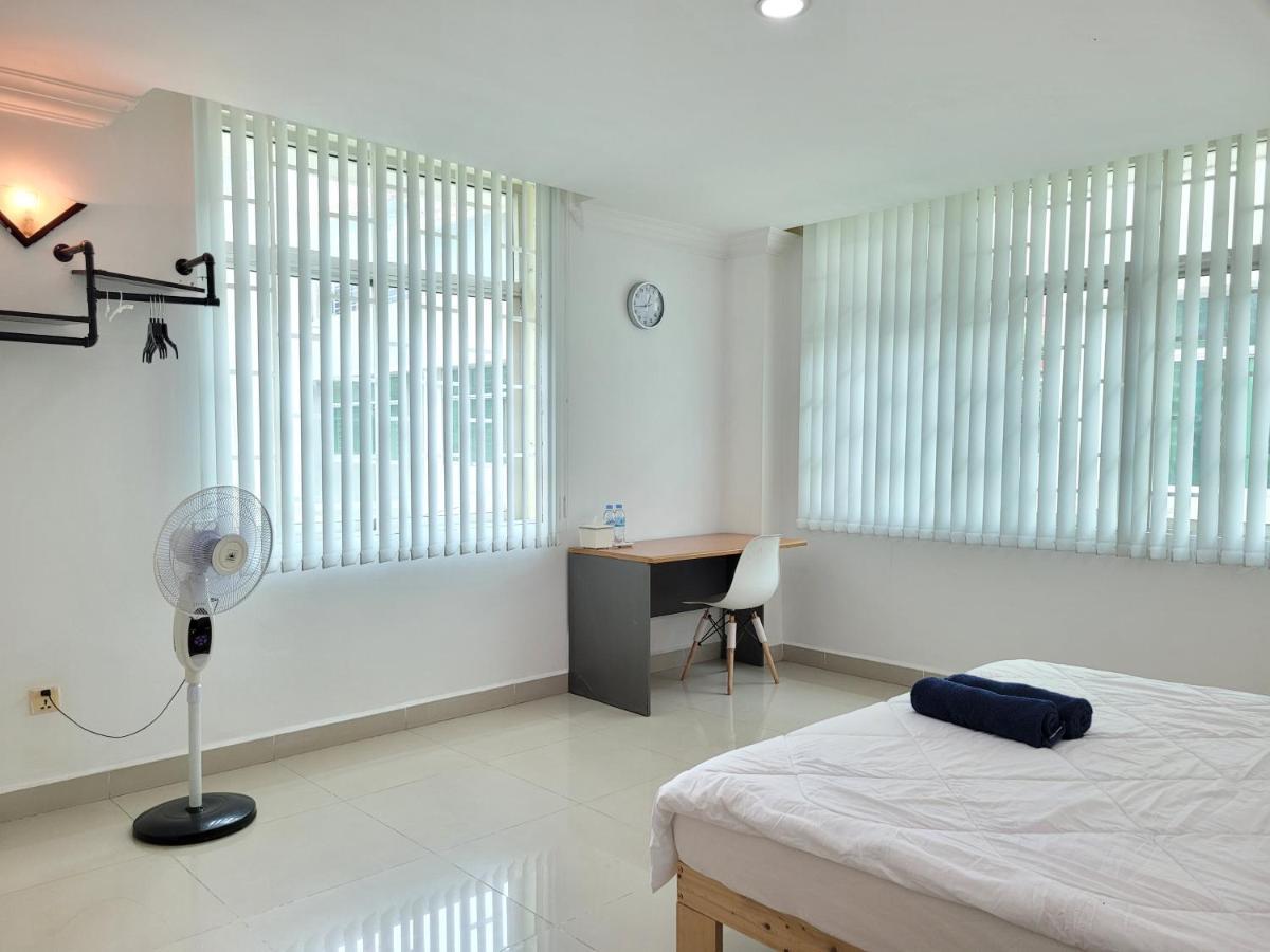 Yana House Phnom Penh Hotel Bagian luar foto